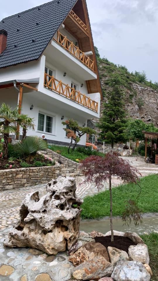 Dibra Park Agrotourism Peshkopi Exterior foto