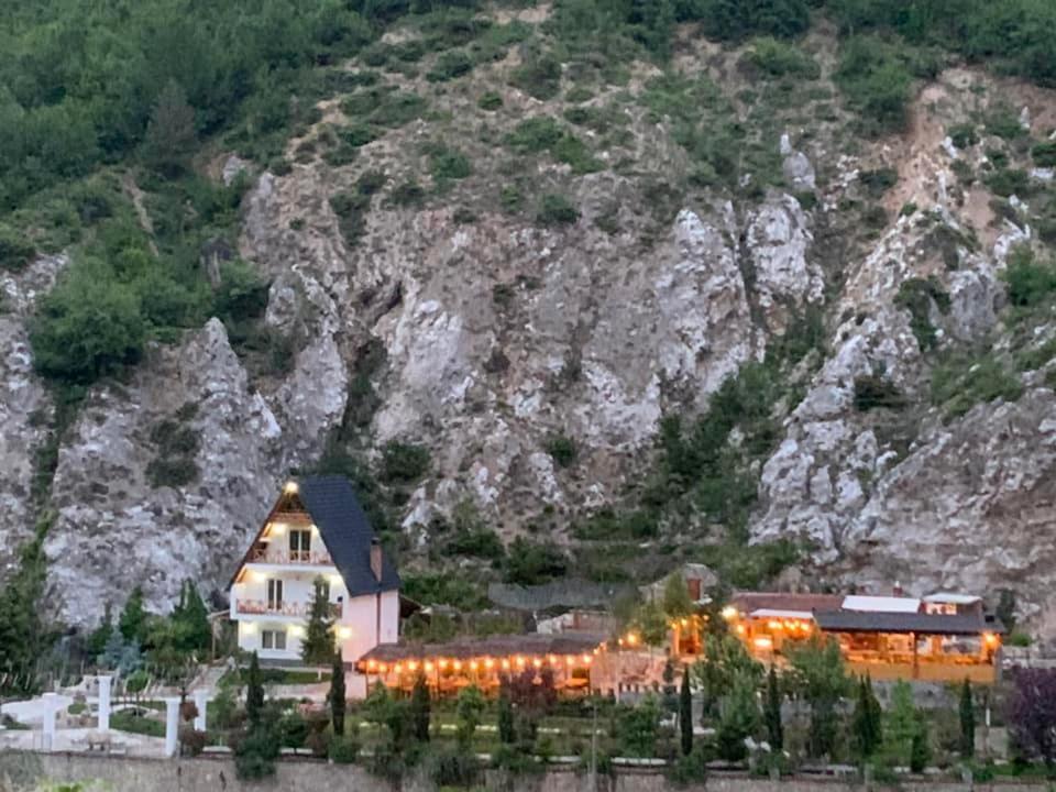 Dibra Park Agrotourism Peshkopi Exterior foto