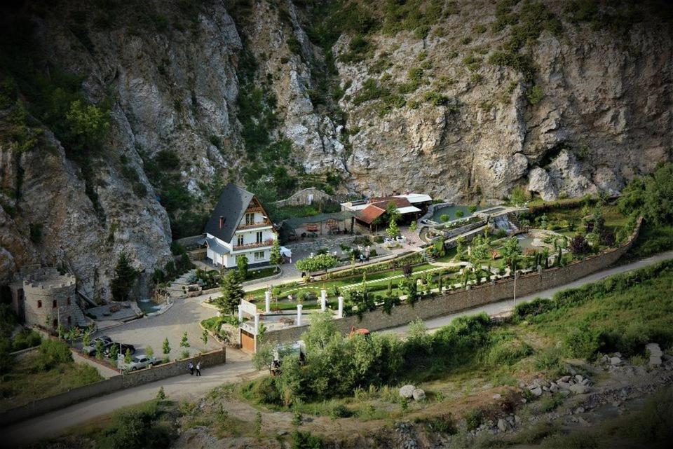 Dibra Park Agrotourism Peshkopi Exterior foto